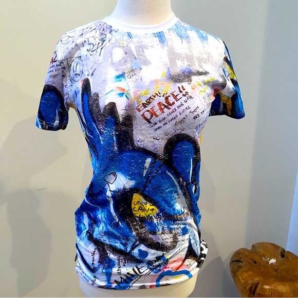 Studio 23 Concept Blazing Blue Graffiti Tee Shirt Size Small / XSMALL. NWOT - Picture 1 of 4